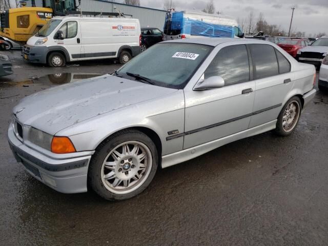 BMW 328i