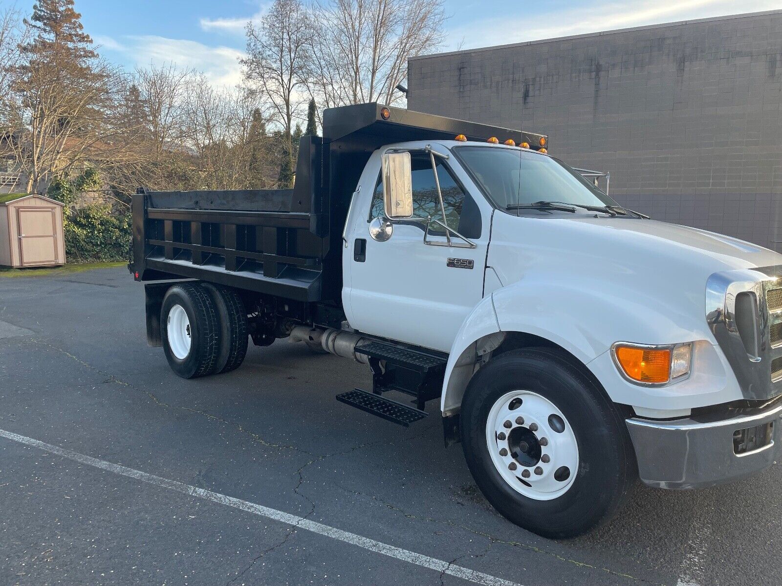 Ford F-650