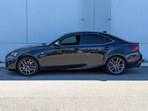 2019 Lexus IS