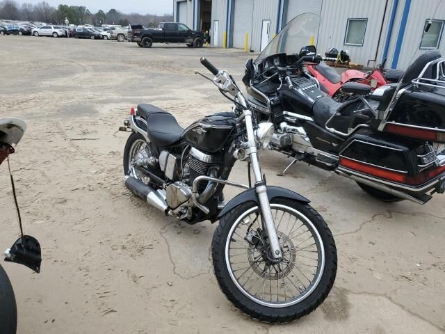 Suzuki LS650