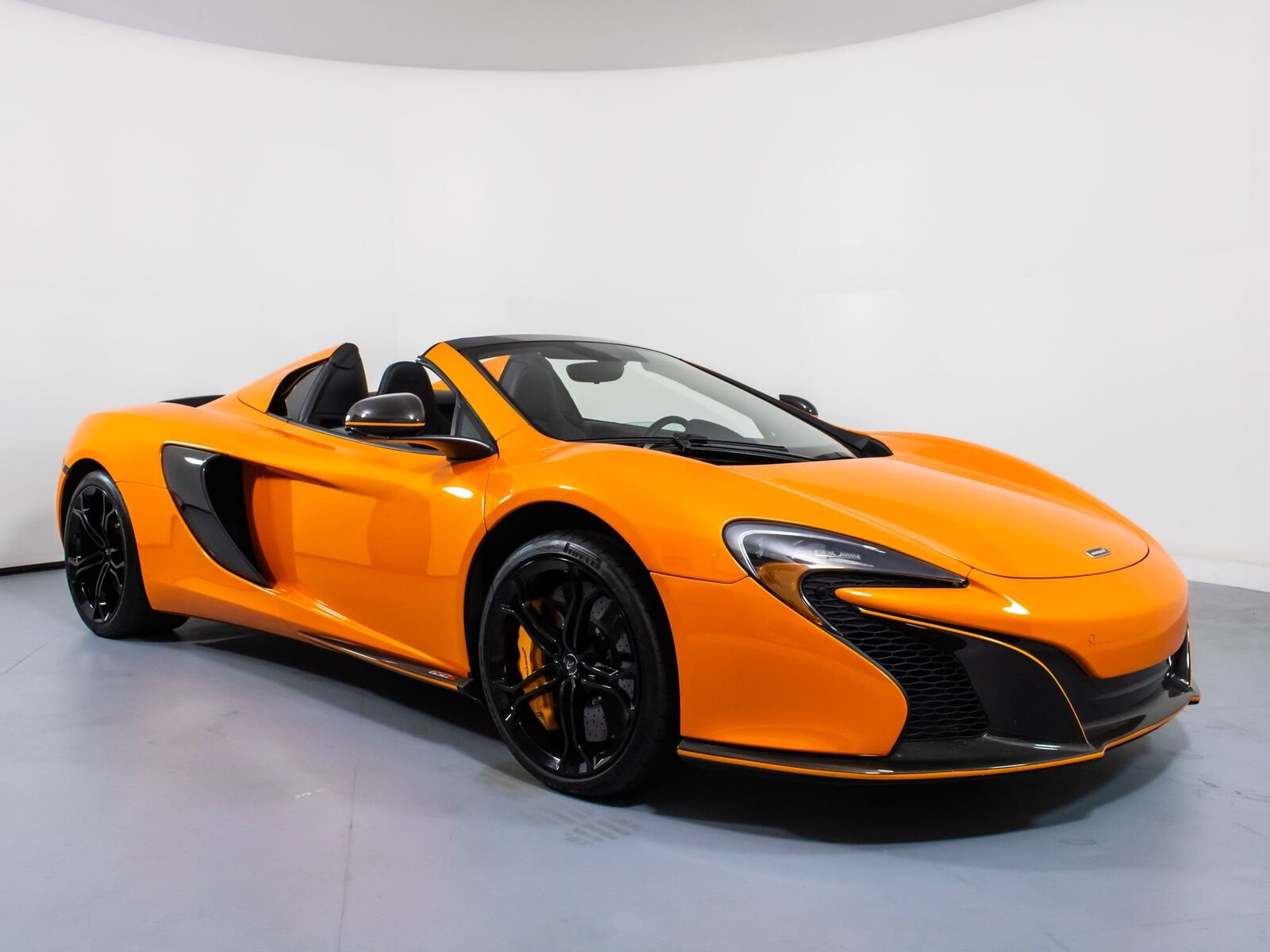 McLaren 650S