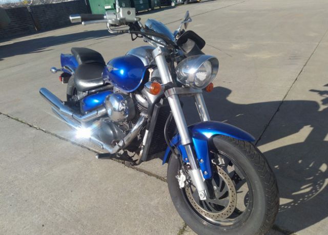 Suzuki VZ800