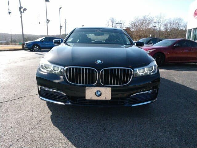 2017 BMW 740i