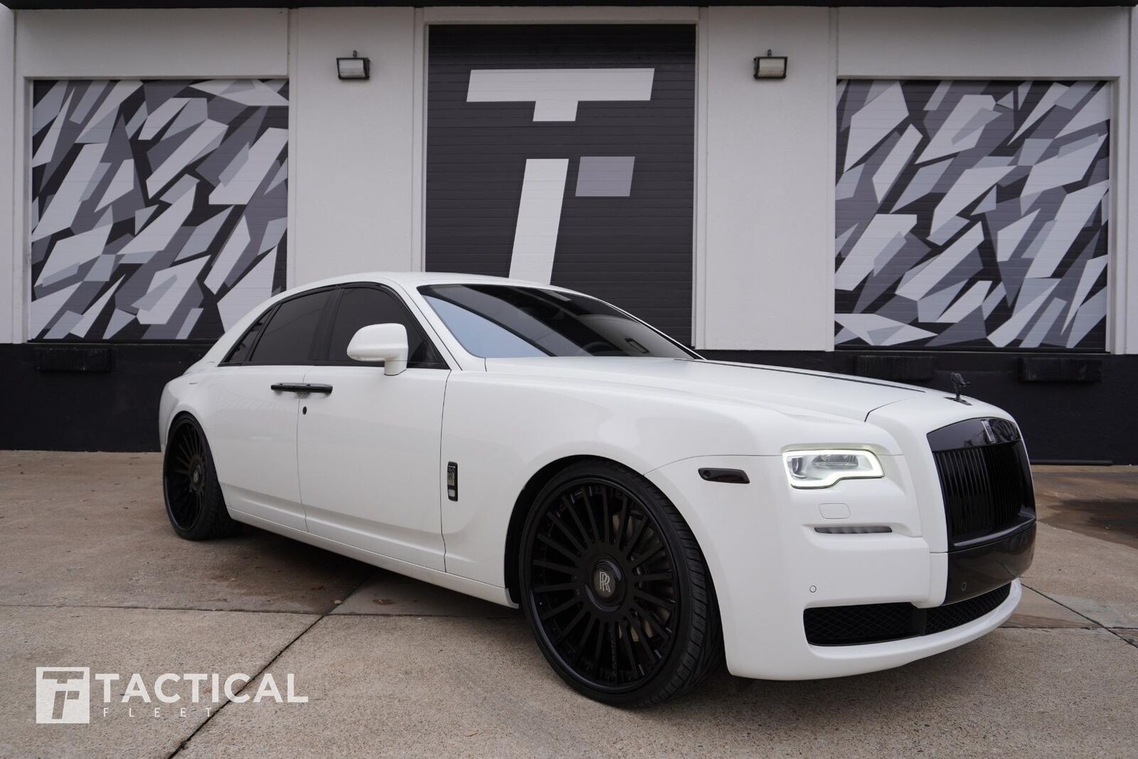 ROLLS-ROYCE