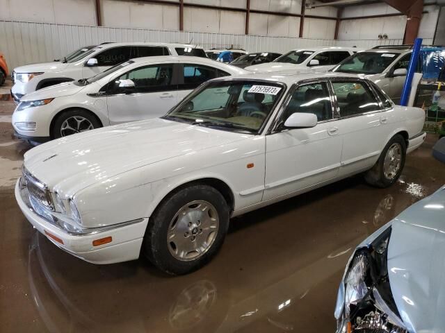 Jaguar XJ6