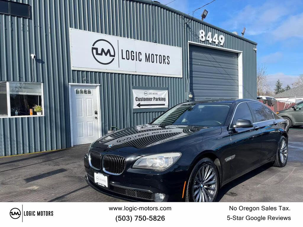 BMW 740i