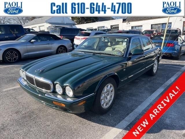 Jaguar XJ