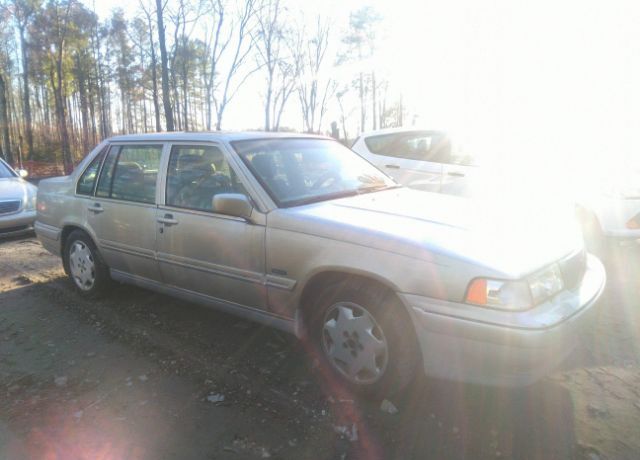 Volvo S90