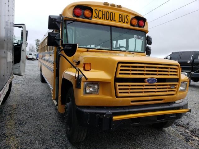 Ford B700