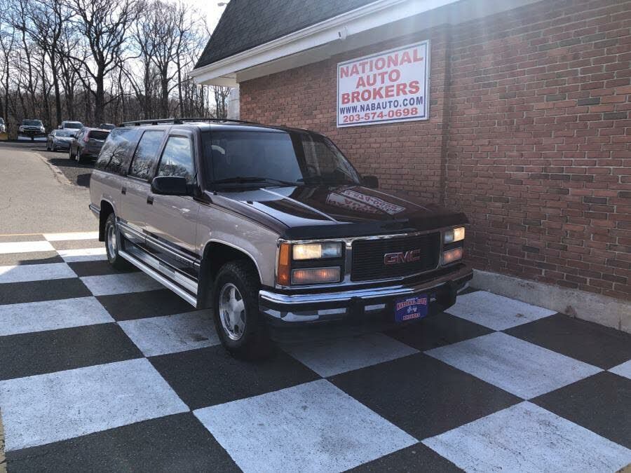 GMC Suburban