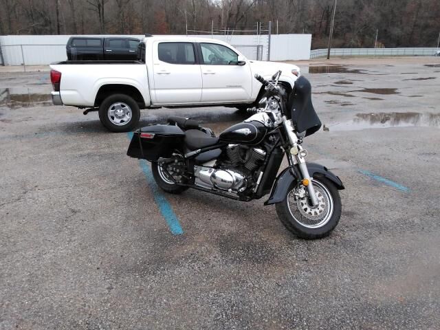 Suzuki VL800K