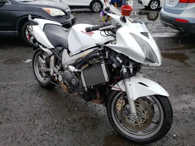 Honda VFR800A (INTERCEPTOR)