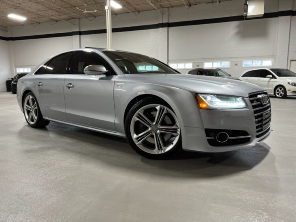 Audi S8