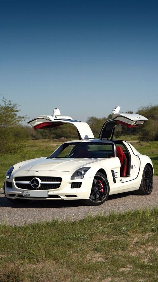 Mercedes-Benz SLS-Class