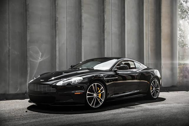 Aston Martin DBS