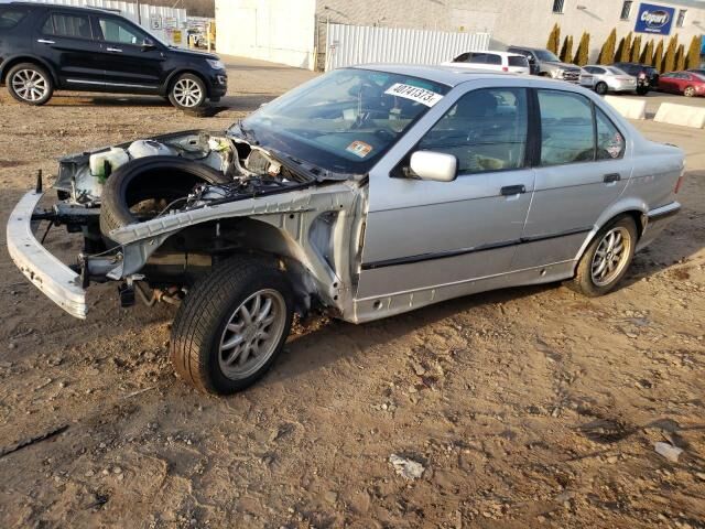 BMW 328i