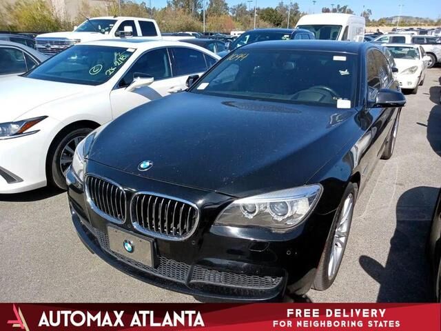BMW 740i