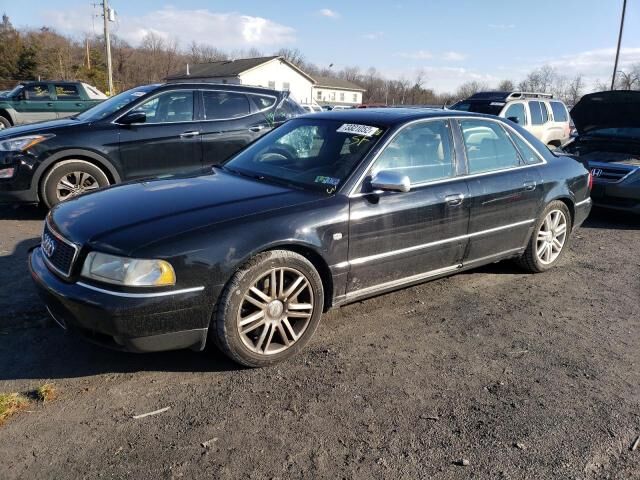 Audi S8