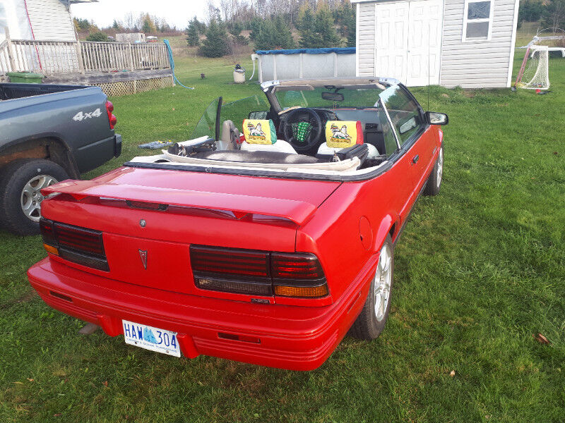 Pontiac Sunbird