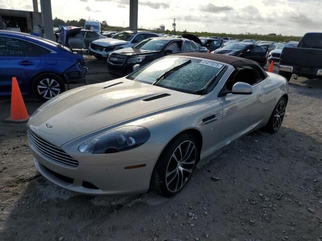 Aston Martin DB9
