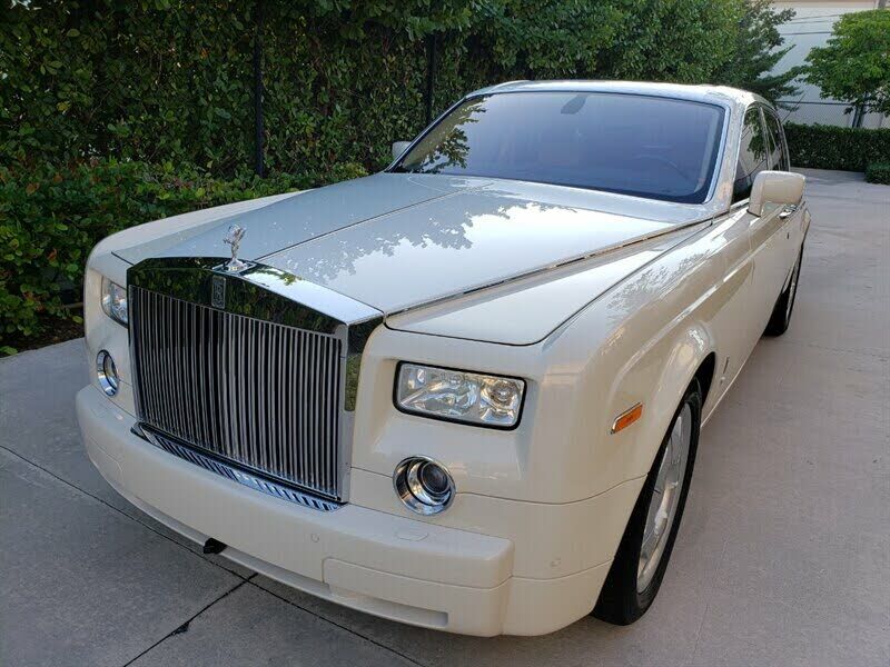 ROLLS-ROYCE