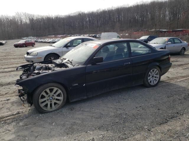 BMW 318iS