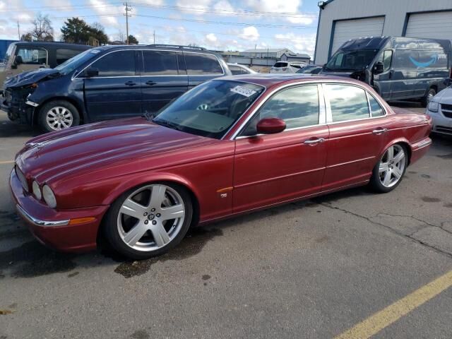 Jaguar XJR