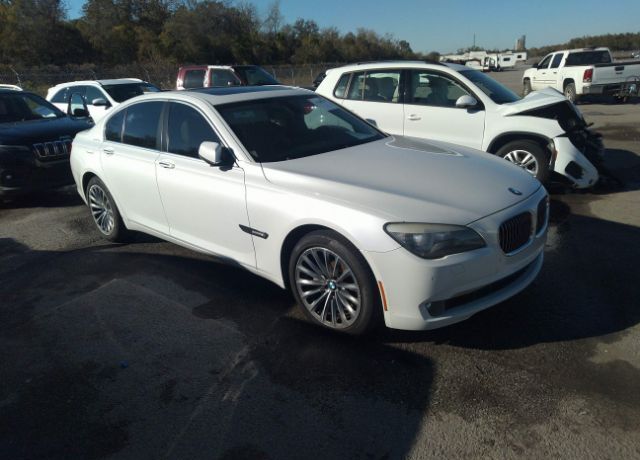 BMW 740i