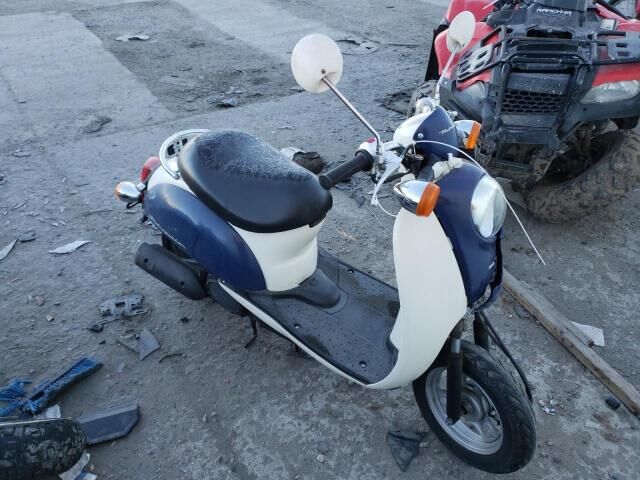 Honda CHF50 (Metropolitan)