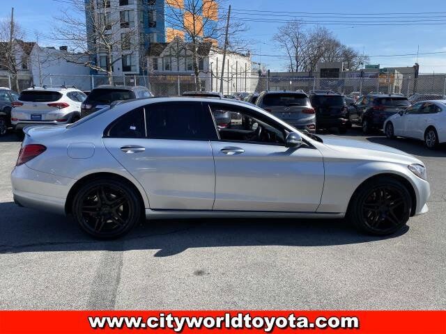 2016 Mercedes-Benz C-Class