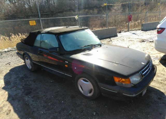 Saab 900