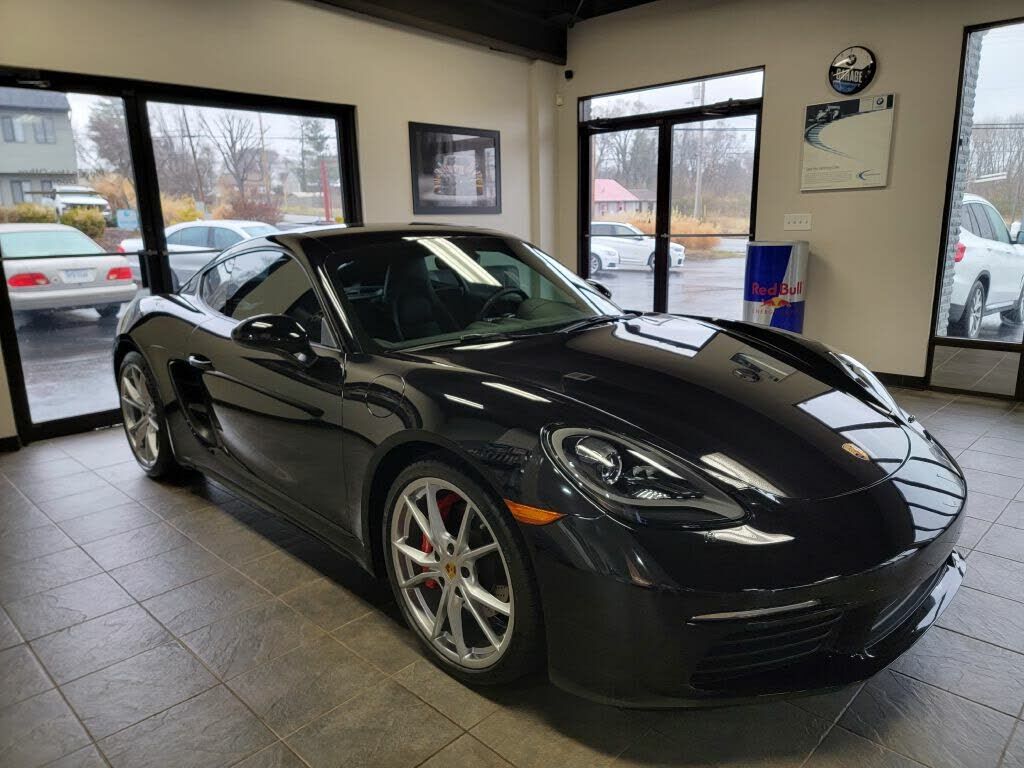 Porsche Cayman