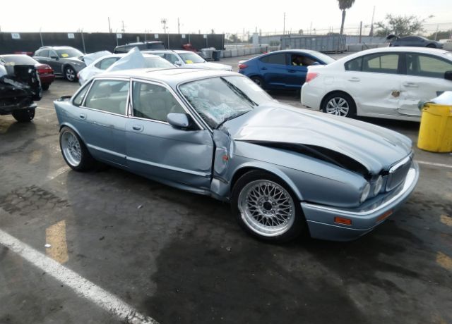 Jaguar XJ6