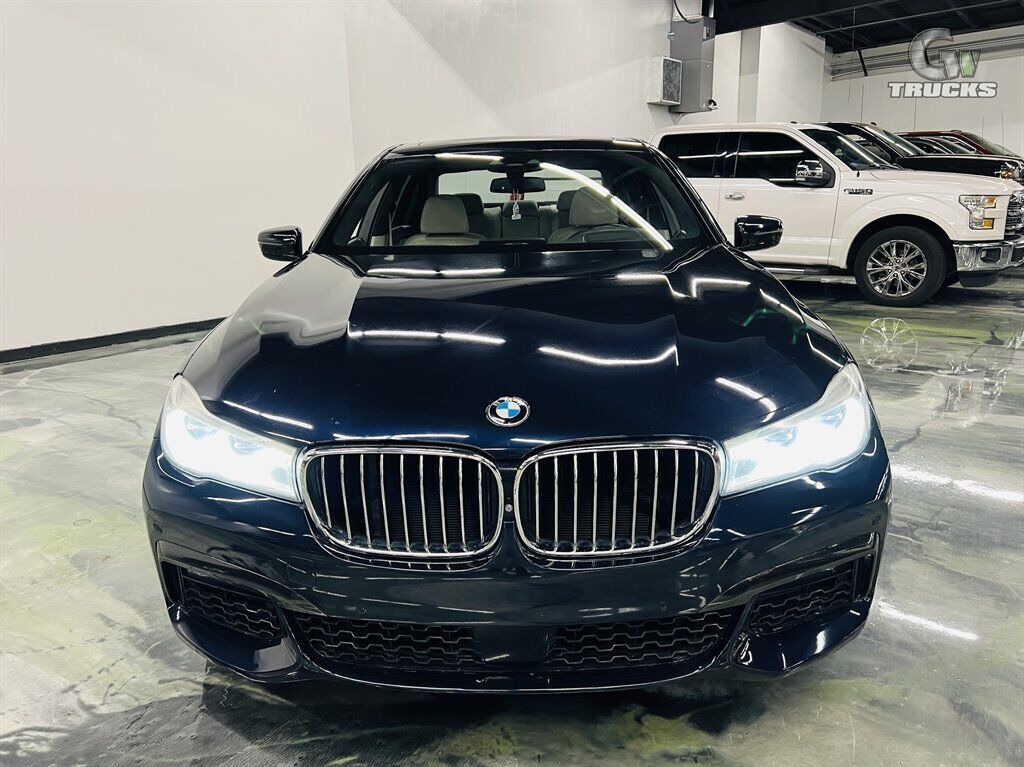 2016 BMW 750i
