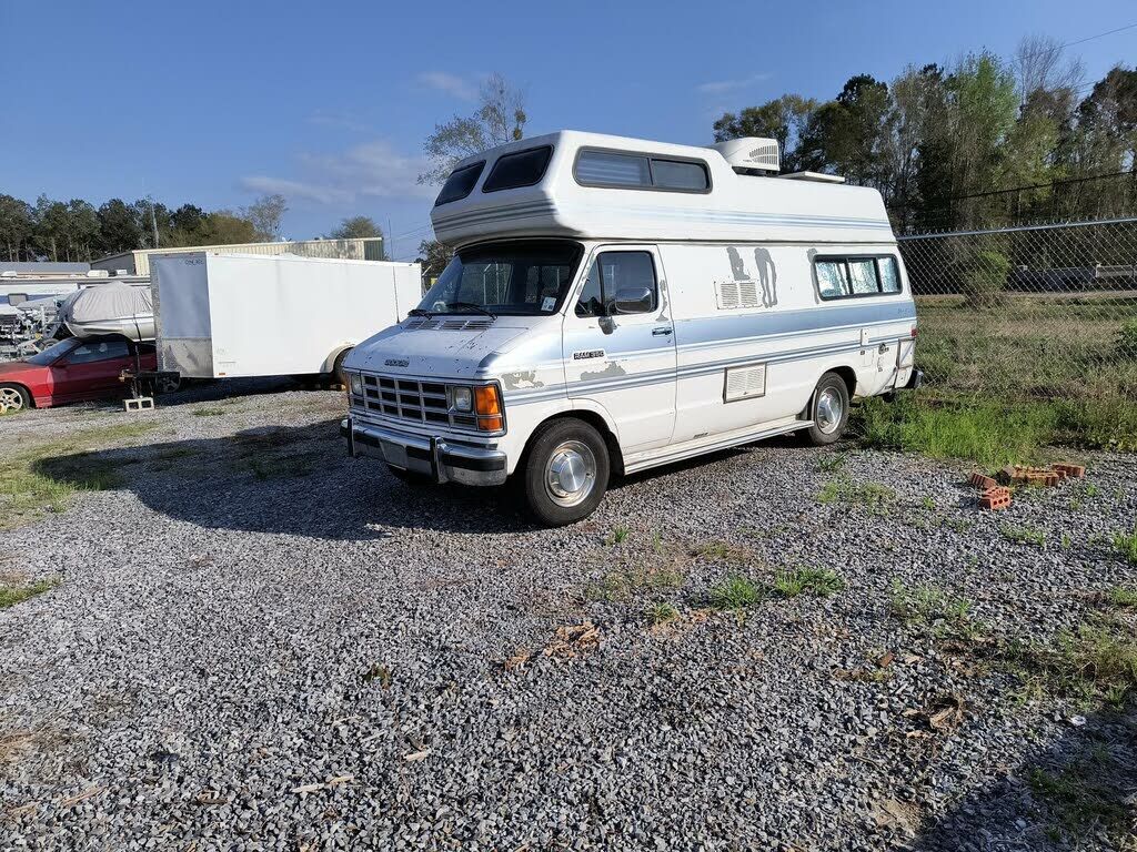 Dodge Ram Van