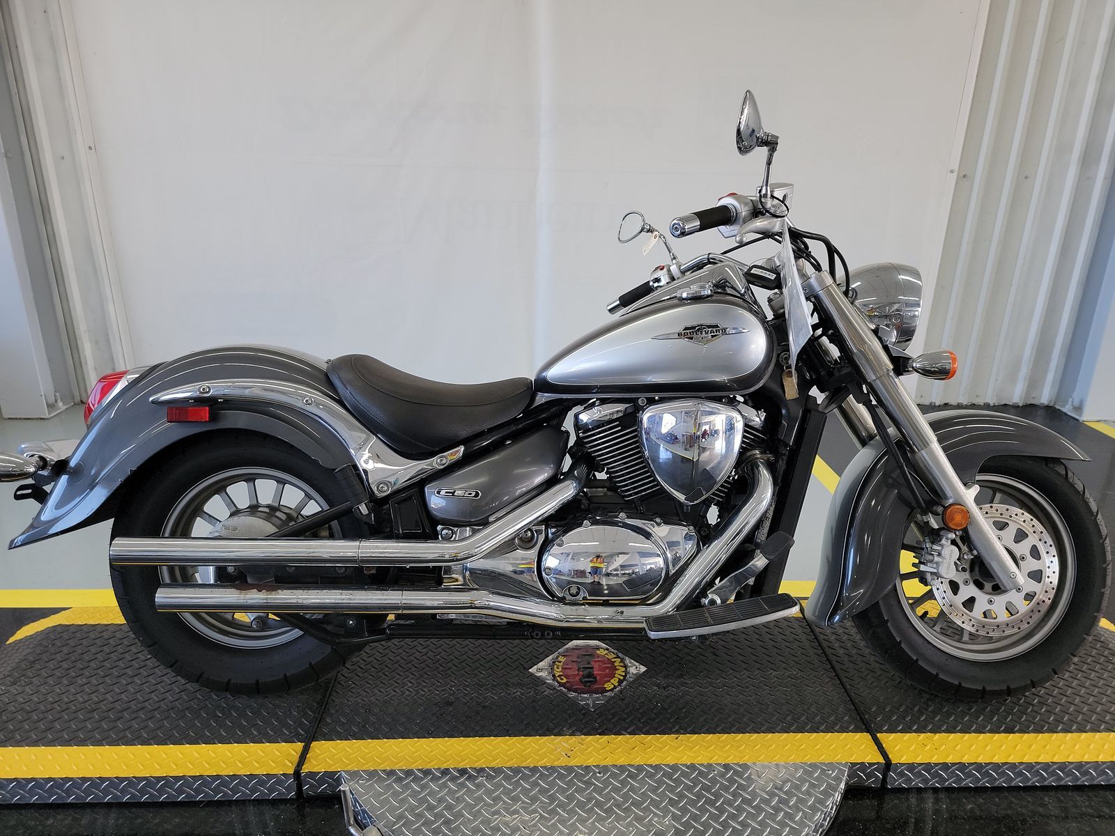 Suzuki VL800/VL800C/VL800T