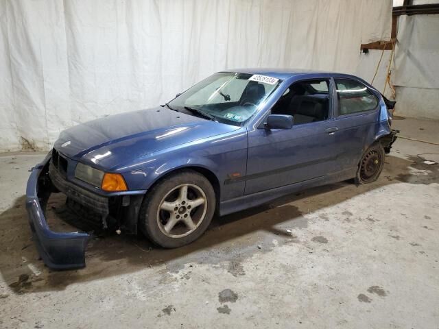 BMW 318ti