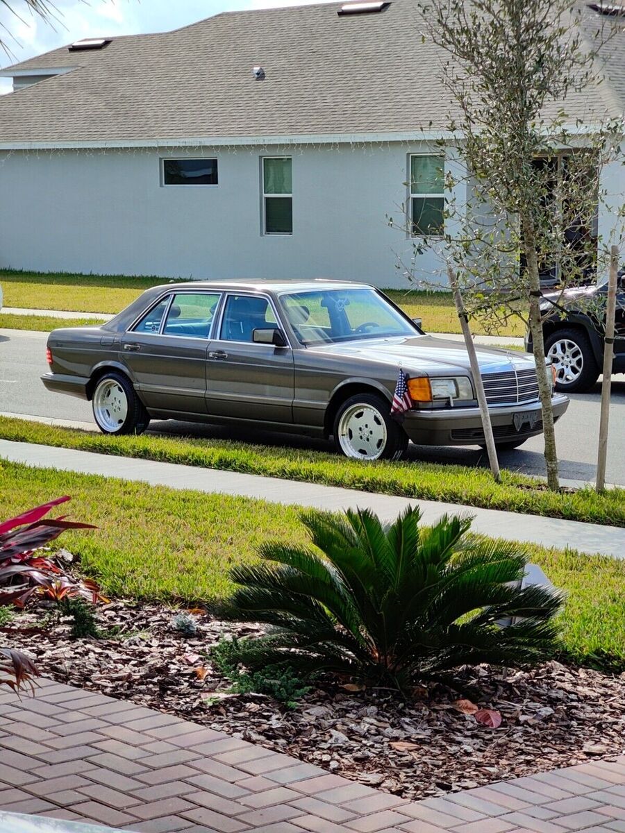 Mercedes-Benz 420