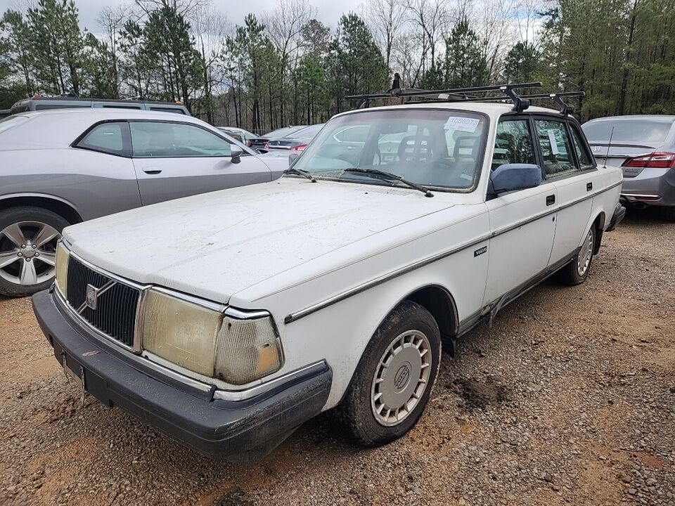 Volvo 240 Series