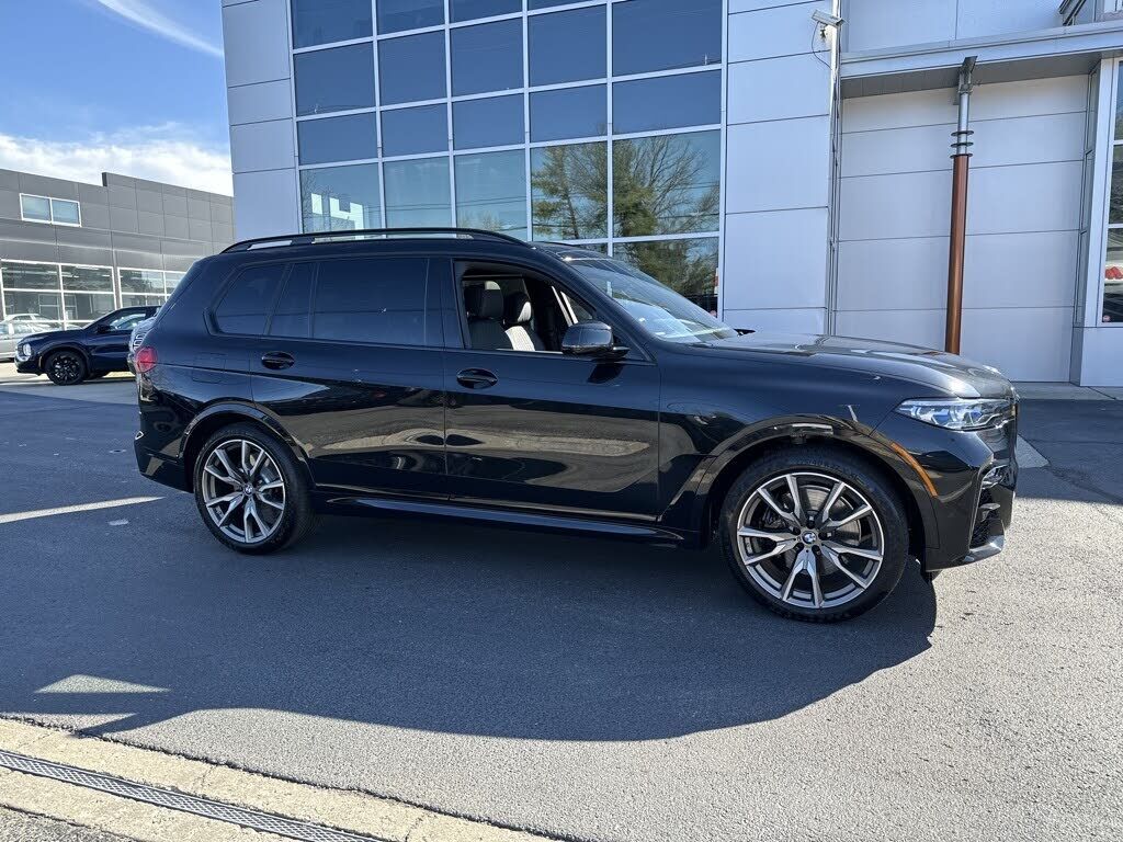 2022 BMW X7