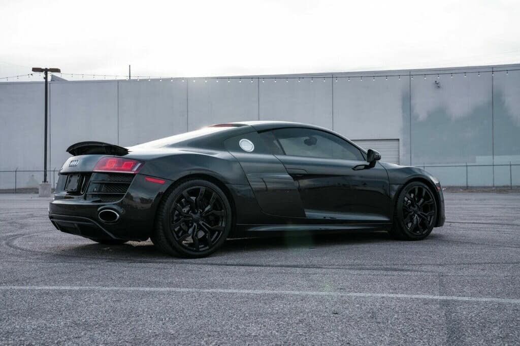 Audi R8