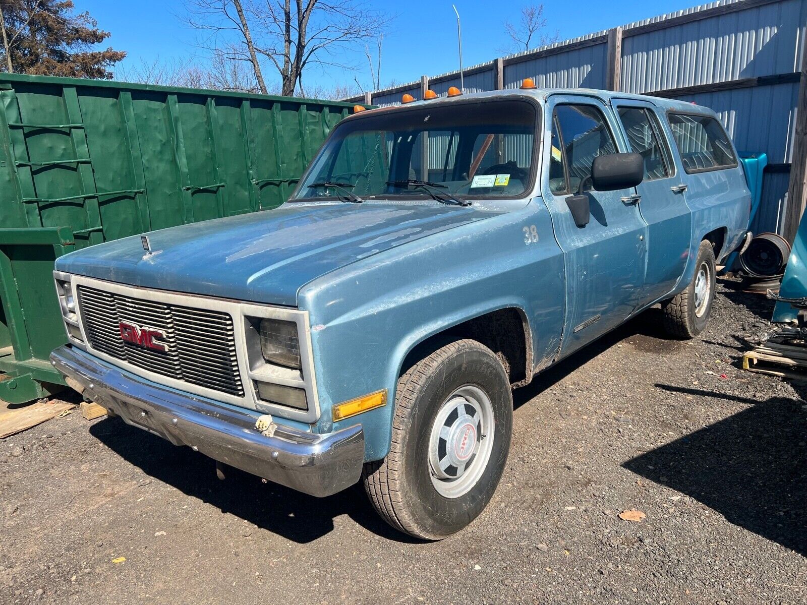 GMC Suburban