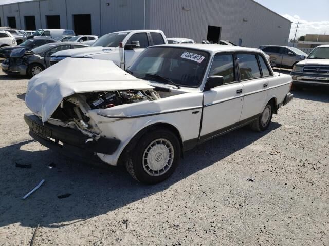 Volvo 240 Series