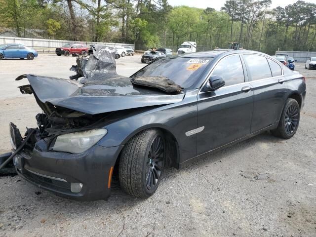 BMW 750i