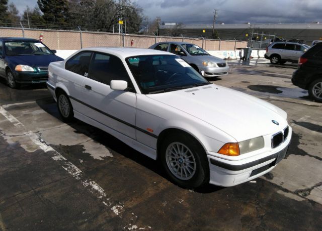 BMW 323is