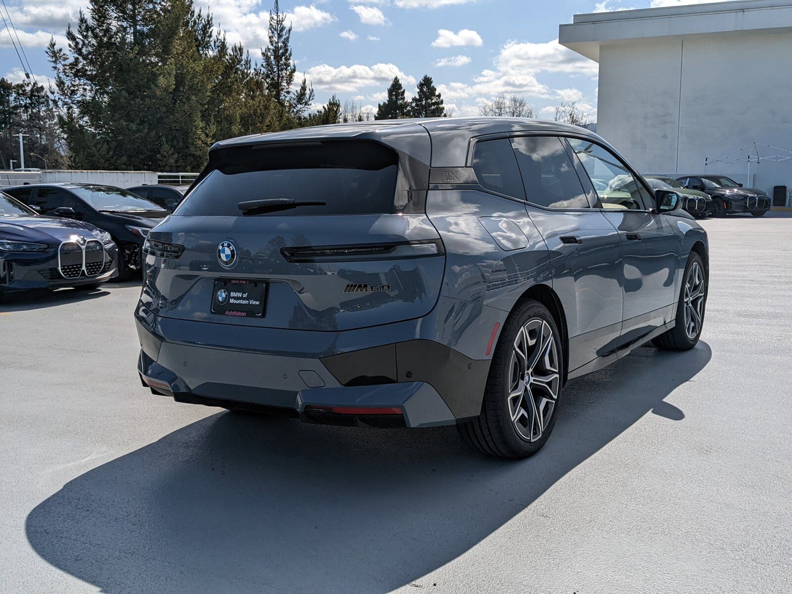 2023 BMW iX