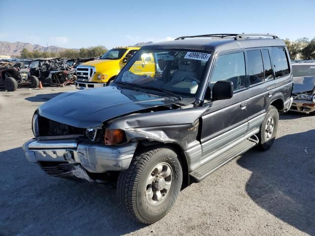 Mitsubishi Montero