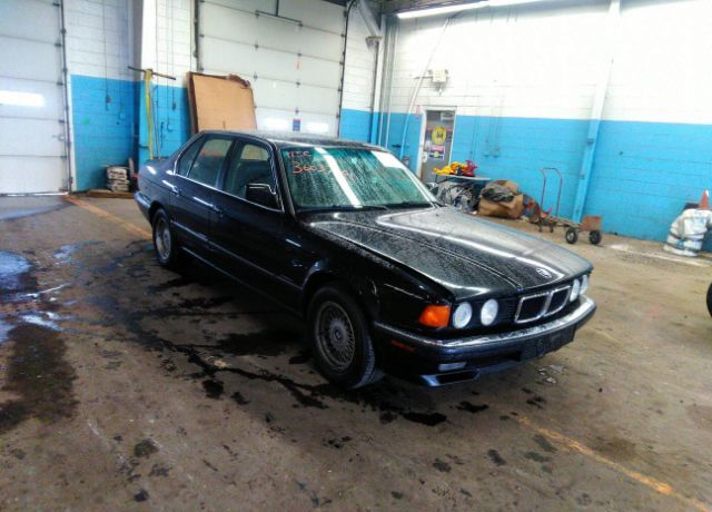 BMW 740i