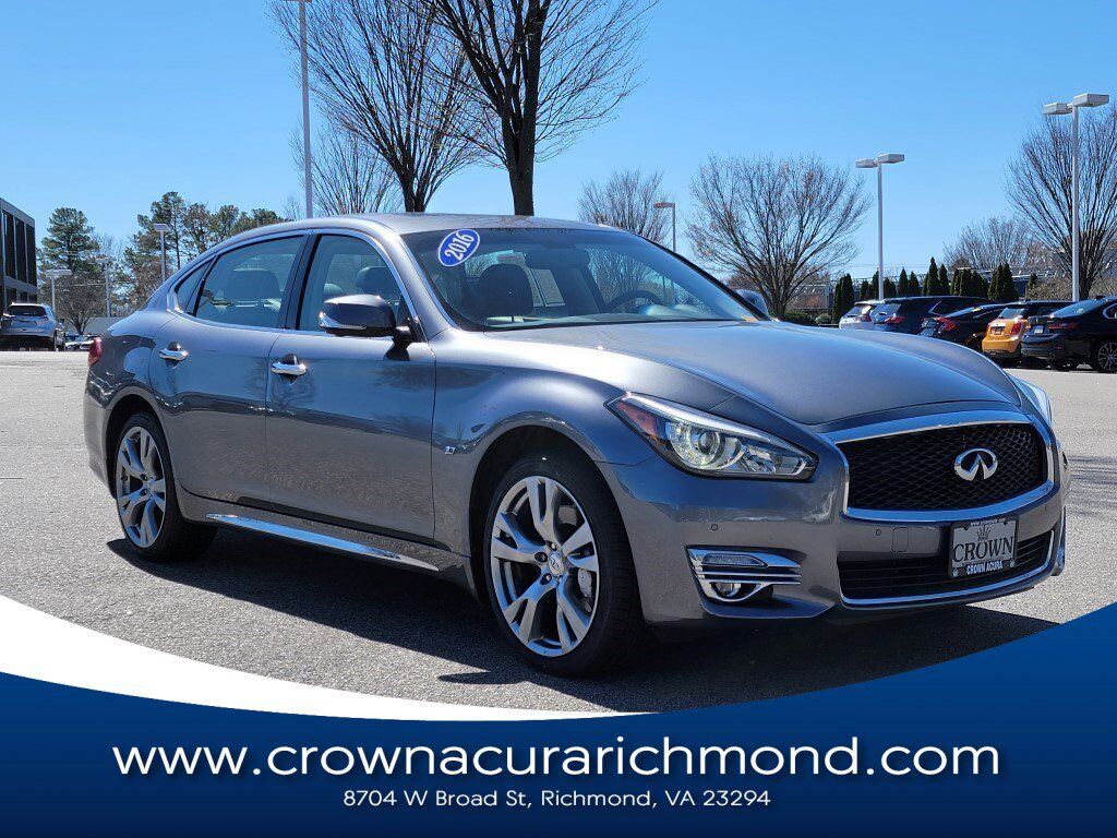 Infiniti Q70L
