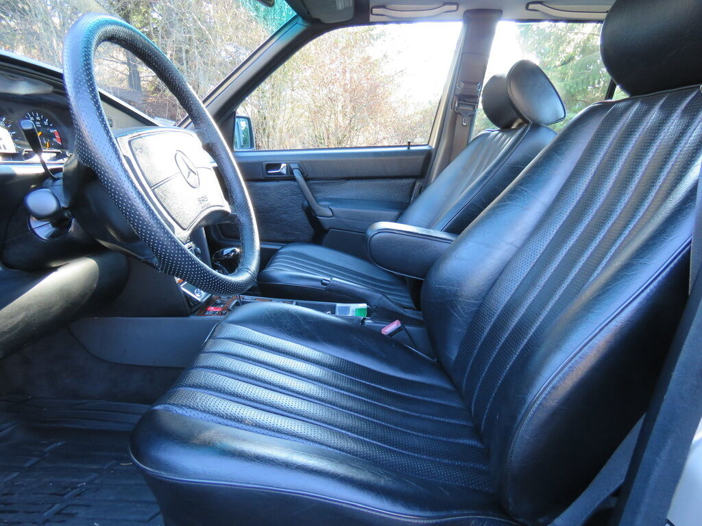 Mercedes-Benz 190